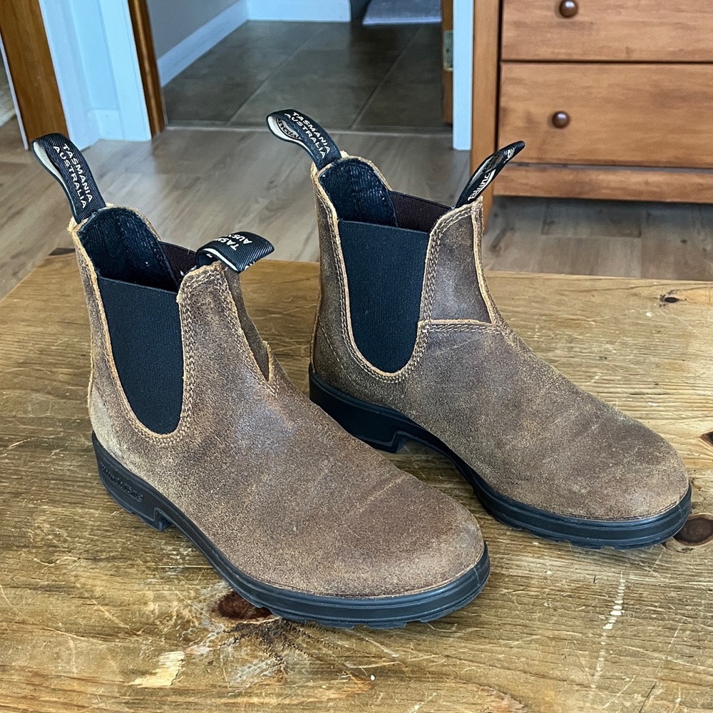 Blundstone Suede Tobacco Brown